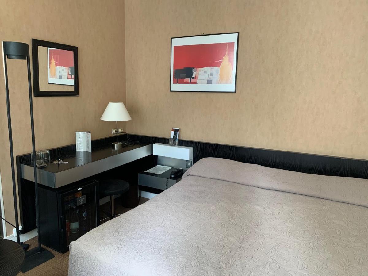 Hotel Alison Paris Ngoại thất bức ảnh