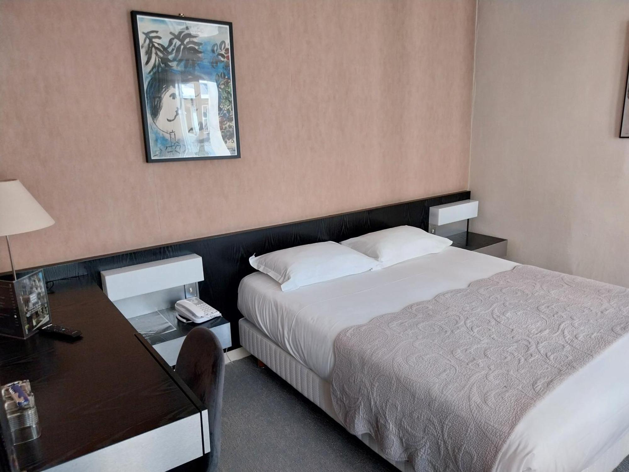 Hotel Alison Paris Ngoại thất bức ảnh
