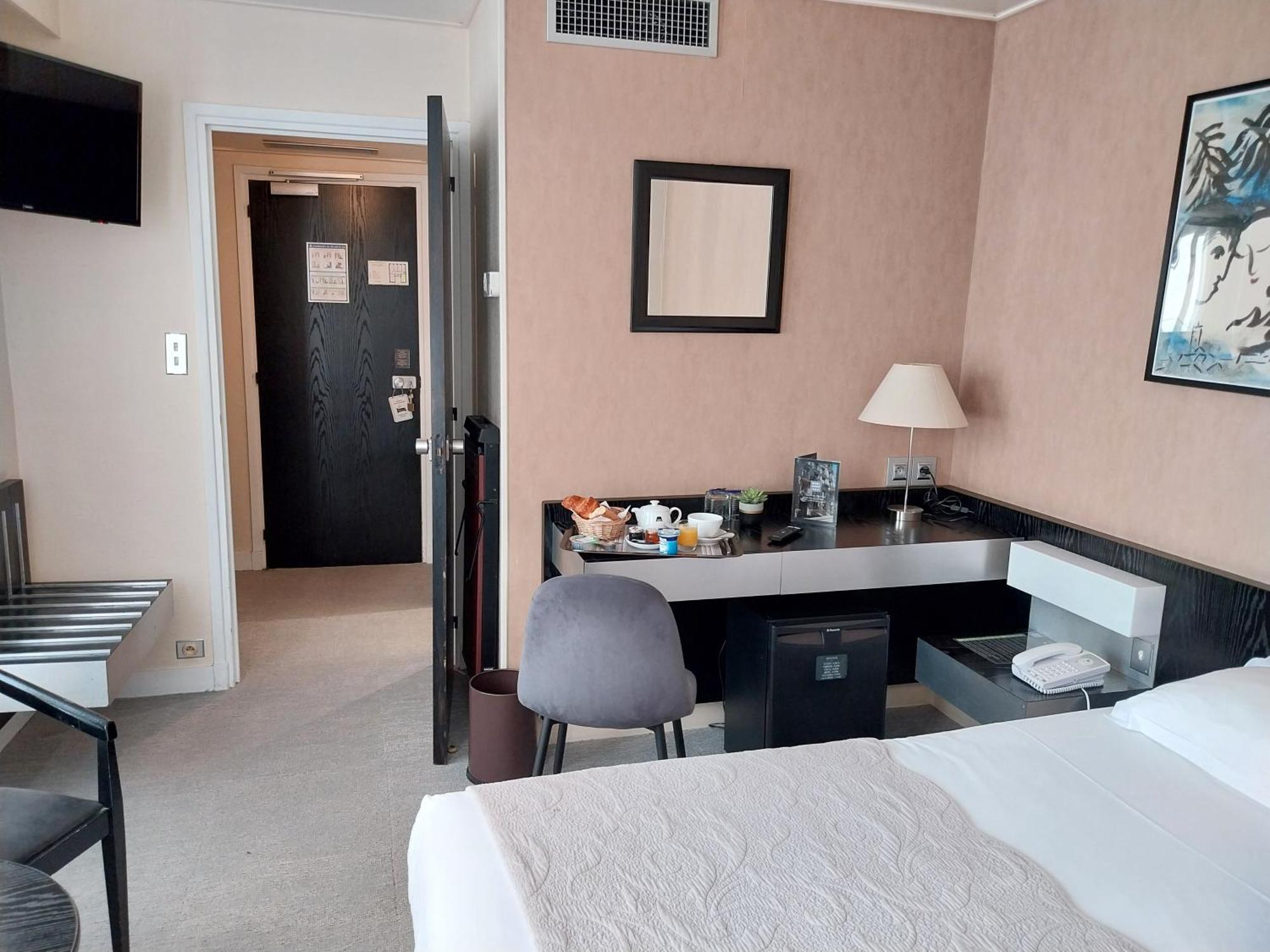 Hotel Alison Paris Ngoại thất bức ảnh